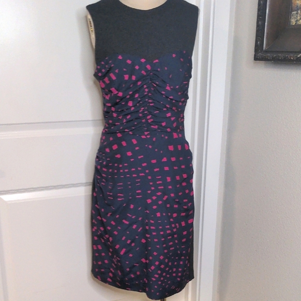 Trina Turk Silk Shift Dress Navy Blue Pink Sleeveless Midi Classic Timeless SZ 6